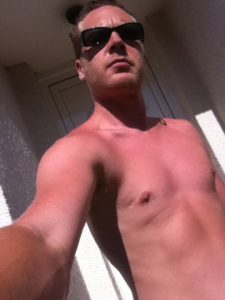 homme 36 ans de saint Brieuc pour sexe